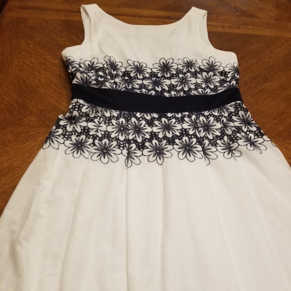 Soft cotton, lined, beautiful detailing.